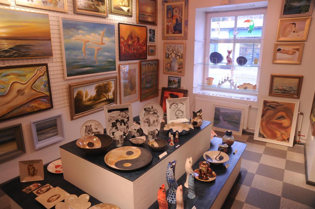 Katariina Guesthouse Rakvere Bagian luar foto