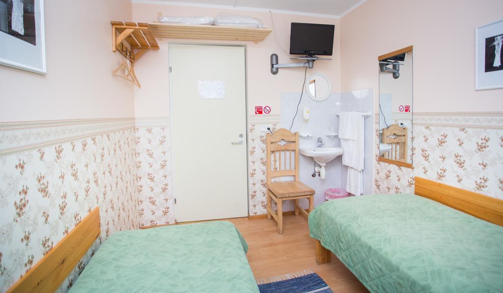 Katariina Guesthouse Rakvere Bagian luar foto