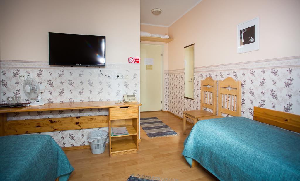 Katariina Guesthouse Rakvere Bagian luar foto