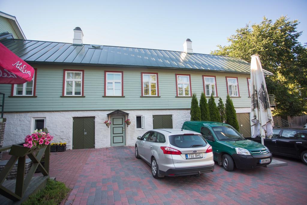 Katariina Guesthouse Rakvere Bagian luar foto