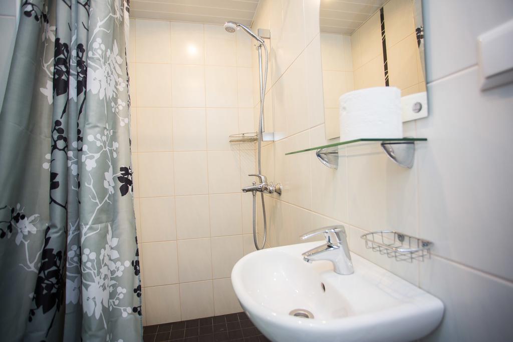 Katariina Guesthouse Rakvere Bagian luar foto
