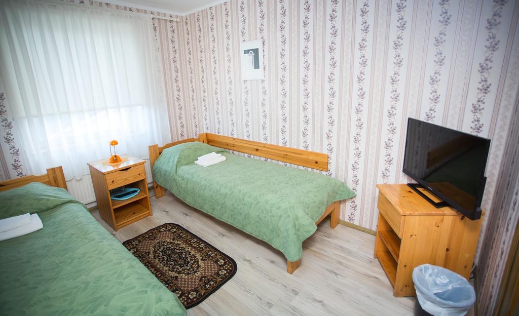 Katariina Guesthouse Rakvere Bagian luar foto