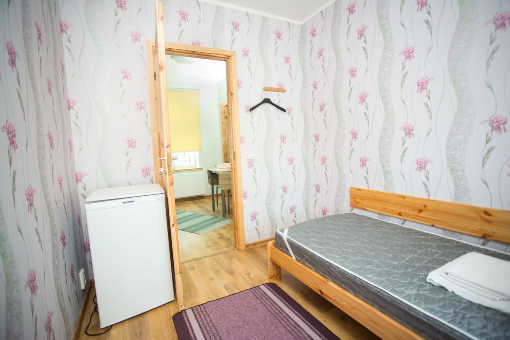 Katariina Guesthouse Rakvere Bagian luar foto