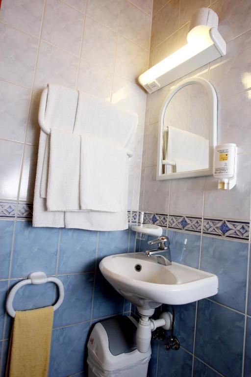 Katariina Guesthouse Rakvere Ruang foto